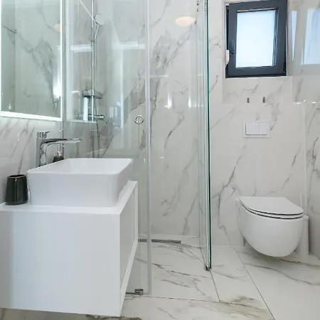 Lavender Tree - Luxury Lägenhet