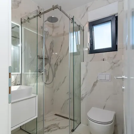 Lavender Tree - Luxury Apartamento