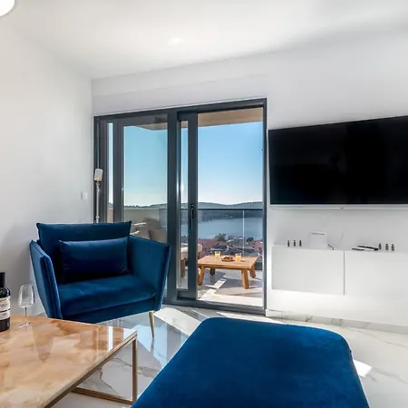 Lavender Tree - Luxury *