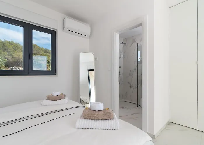 Lavender Tree - Luxury * Trogir