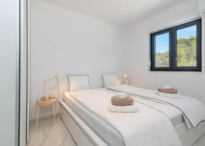 Διαμέρισμα Lavender Tree - Luxury Τρογκίρ