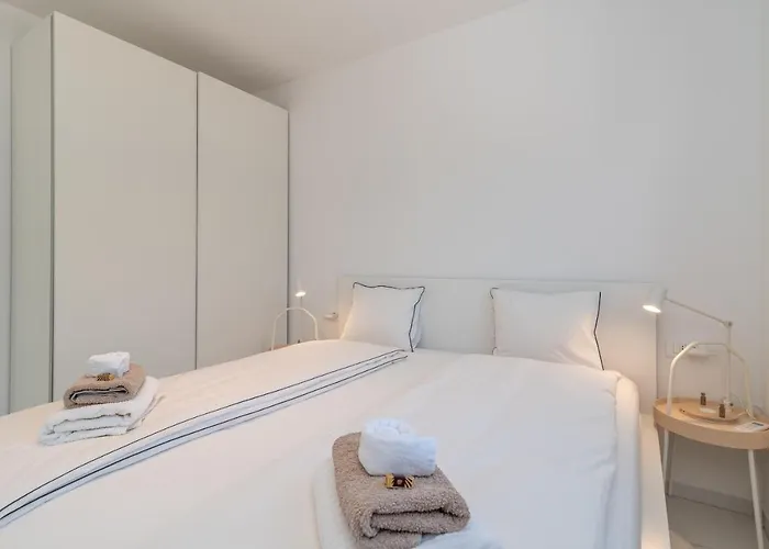 Lavender Tree - Luxury Διαμέρισμα Τρογκίρ