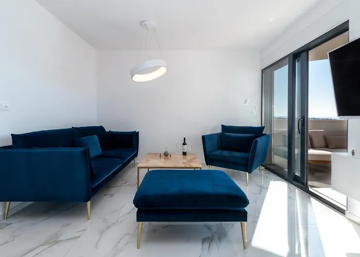 Lavender Tree - Luxury Τρογκίρ